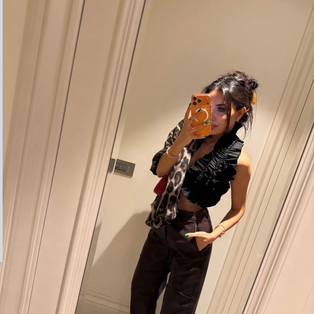 Escort 038 1 11