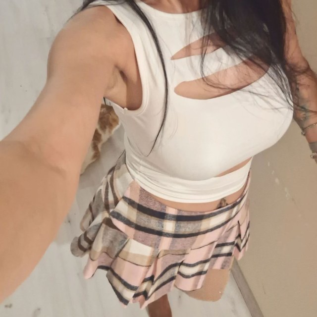 Escort 039 2 13