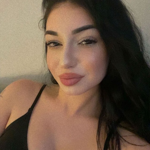 Escort 047 2 14