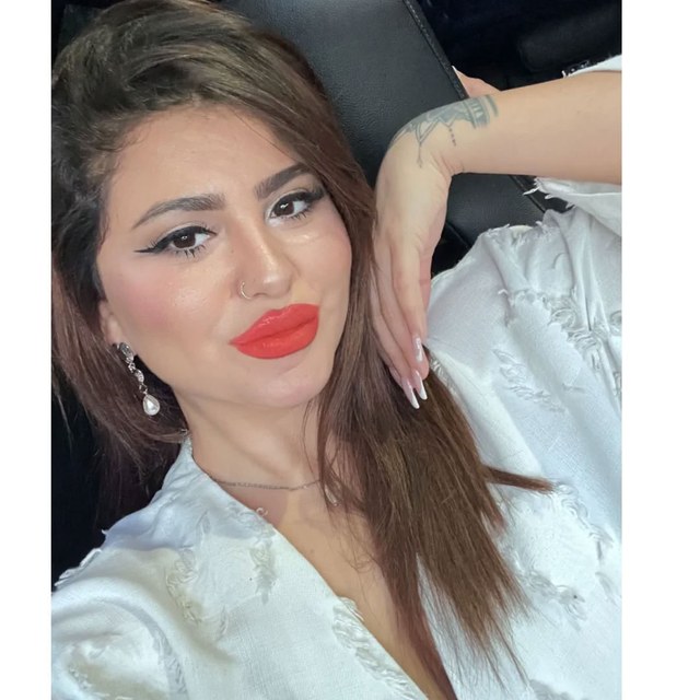 Escort 057 1 11