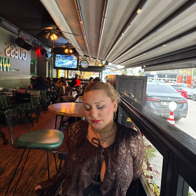 Escort 083 3 14
