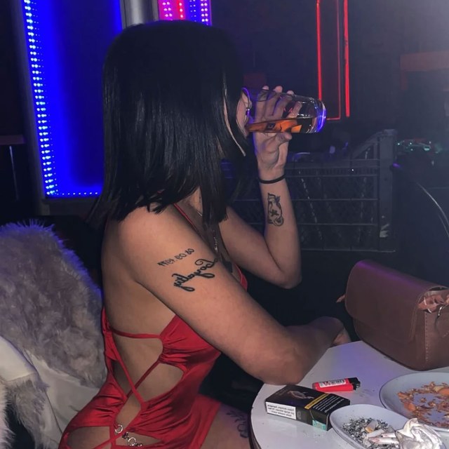 Escort 098 2 15